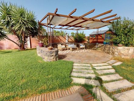 MAGNÍFICO CHALET EN SANSUEÑA