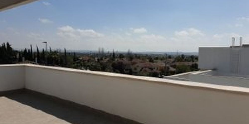 ÁTICO EN ALQUILER EN ZONA ARRUZAFA!