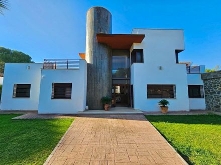 CHALET DE LUJO :MODERNIDAD Y NATURALEZA SE UNEN