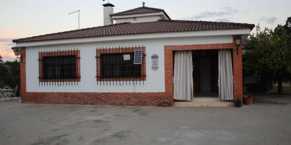 CHALET EN CORDOBA  ZONA LA COLINA 