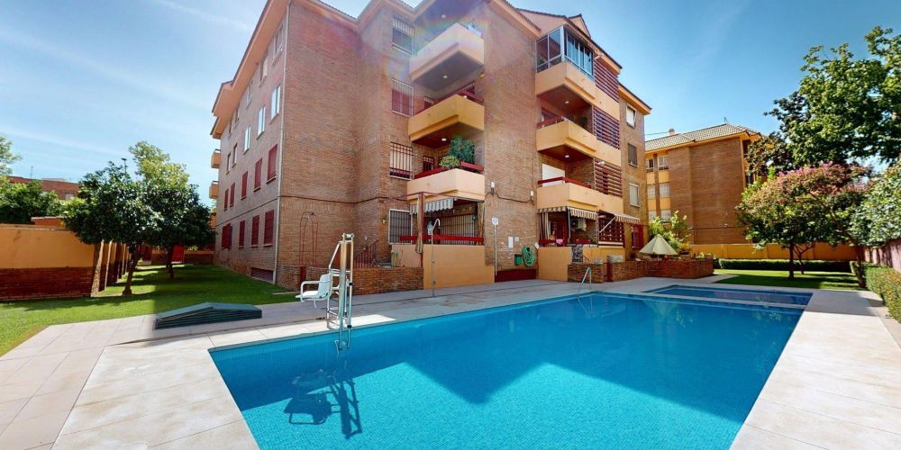 MAGNÍFCA VIVIENDA EN ZONA ESCULTOR FERNÁNDEZ MÁRQUEZ