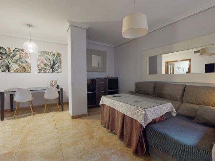 MAGNIFICA VIVIENDA SITUADA EN ZONA HOSPITAL MILITAR