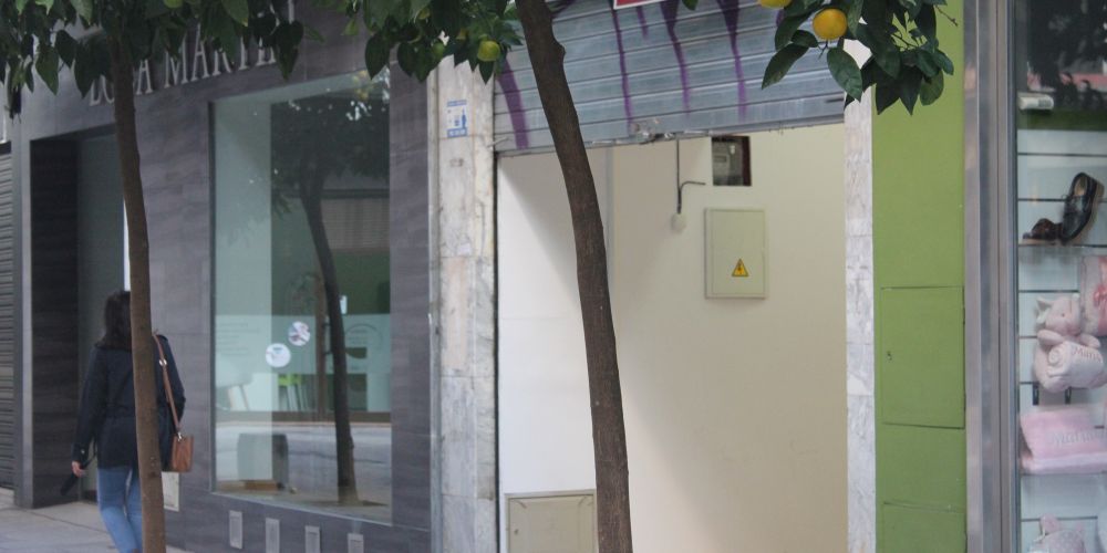 Local ideal para negocio junto a Cruz Conde