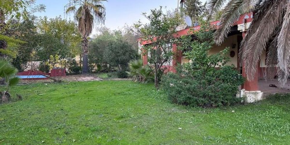 FINCA RÚSTICA EN LA LOMA A UN PASO DE CÓRDOBA!