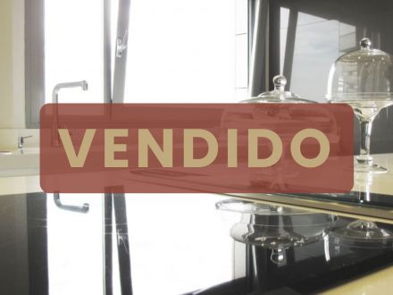 PISO CON MARAVILLOSA REFORMA