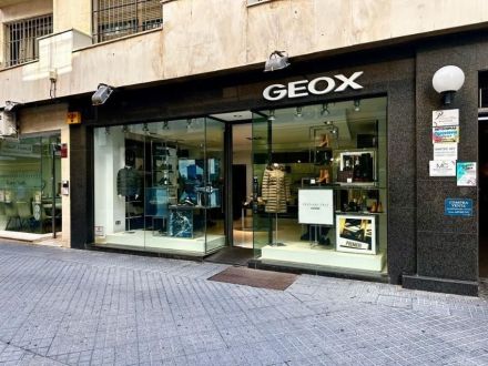 ALQUILER DE MAGNÍFICO LOCAL  EN ZONA CENTRO