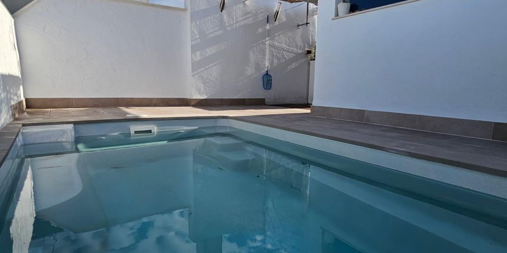 Espectacular triplex con piscina propia y plaza de garaje a pocos metros del Vial Norte