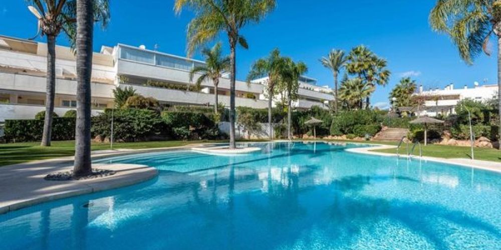 ESTUPENDO APARTAMENTO EN ZONA PUERTO BANÚS!