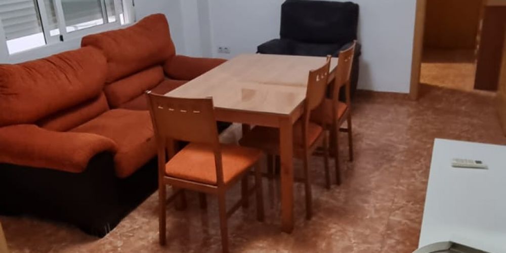PISO C/ MARÍA AUXILIADORA JUNTO IGLESIA SAN LORENZO