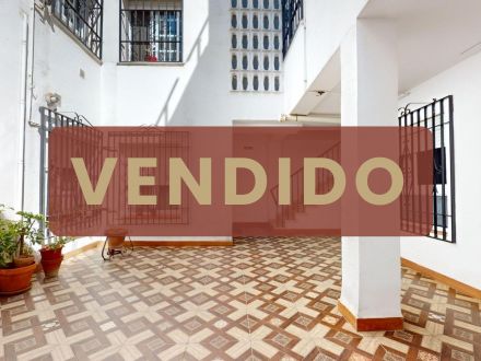 PISO EN CORDOBA ZONA CASCO ANTIGUO