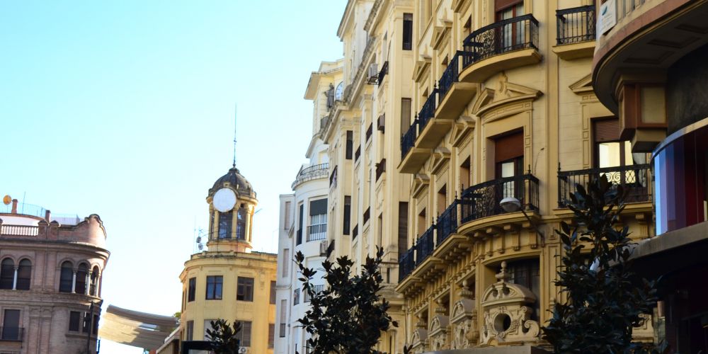 EDIFICIO COMPLETO EN PLENO CENTRO