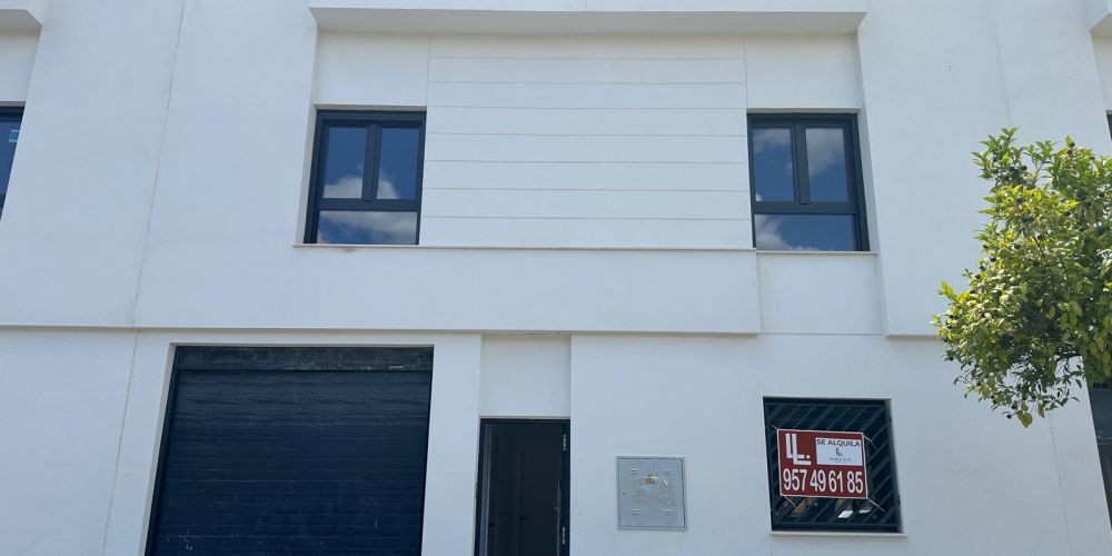 CASA A ESTRENAR EN ARRUZAFILLA