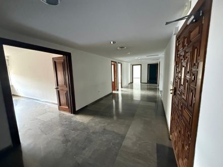 EXCLUSIVA VIVIENDA DE 400M² EN PLENO CENTRO DE CÓRDOBA