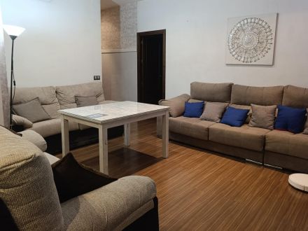 Espectacular piso de 4 dormitorios completamente reformado ideal para inversores o familias
