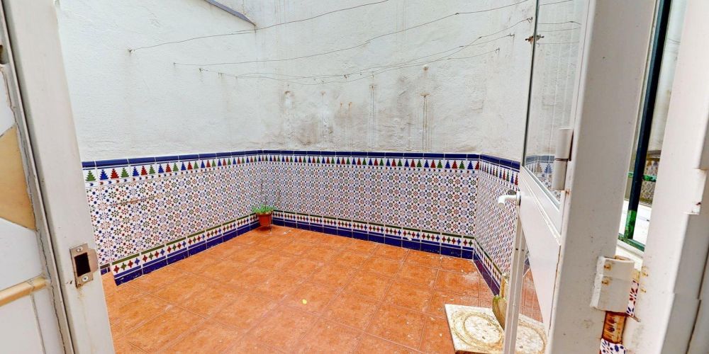 MAGNÍFICA VIVIENDA EN PLENA JUDERÍA CON AMPLIO PATIO PRIVADO