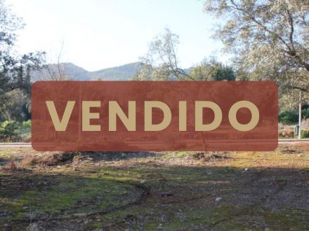 Parcela jumto al colegio de la Salle