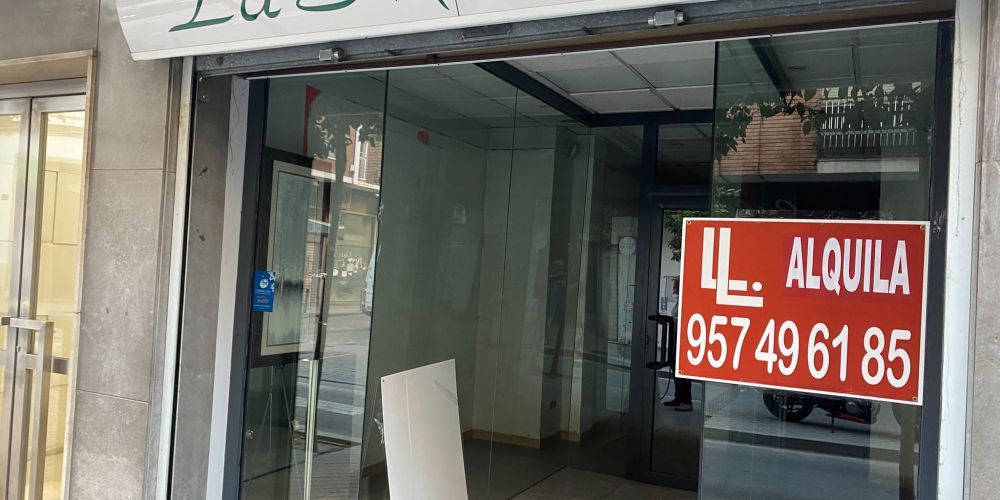 APLIO LOCAL COMERCIAL EN DOCE DE OCTUBRE