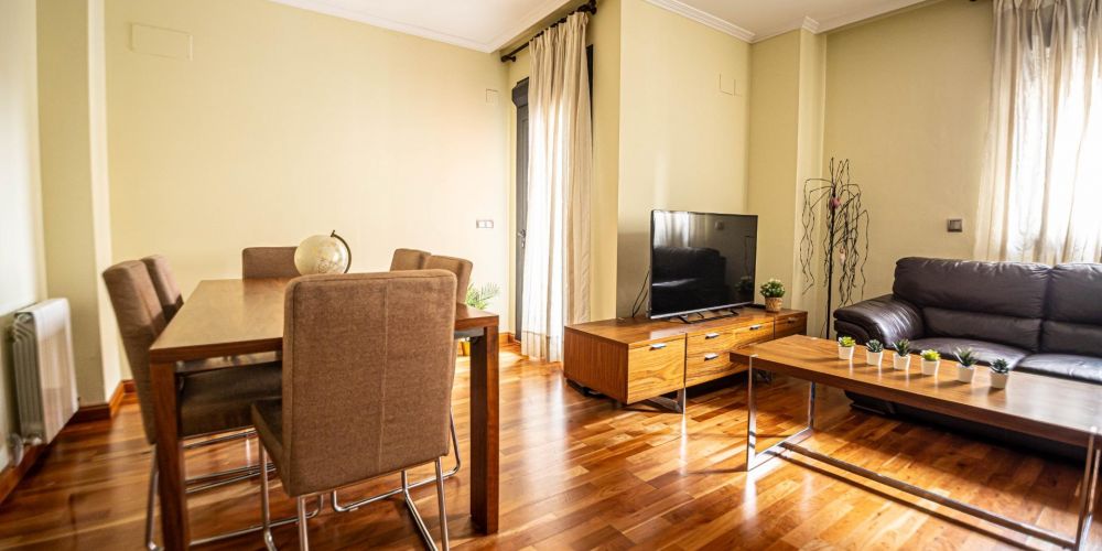 VIVIENDA PERFECTA PARA VIVIR EN EDIFICIO CENTER