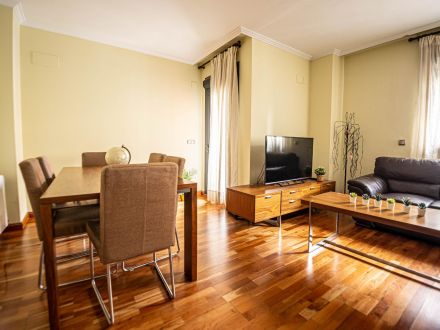 VIVIENDA PERFECTA PARA VIVIR EN EDIFICIO CENTER