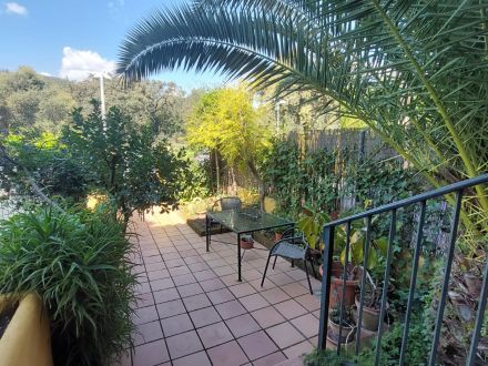 CASA ADOSADA EN EL PATRIARCA