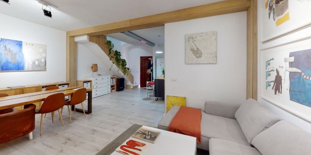 EXCLUSIVA VIVIENDA SITUADA JUNTO A PALACIO DE VIANA