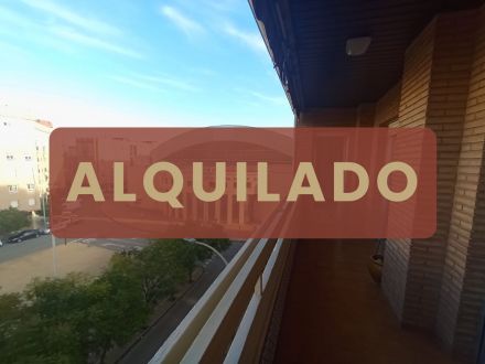 PISO DE ALQUILER EN VISTALEGRE - PARQUE CRUZCONDE