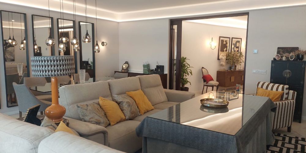 EXCLUSIVA VIVIENDA EN PLENA RONDA DE LOS TEJARES CON GARAJE Y TRASTERO