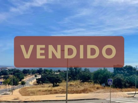 PARCELA EN EL BRILLANTE CON LICENCIA Y PROYECTO 