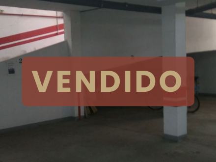 Plaza de aparcamiento en casco historico