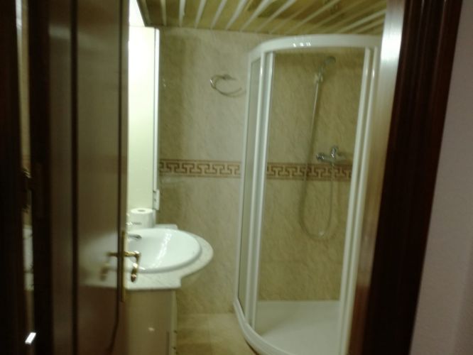 Precioso piso en Valdeolleros con terraza