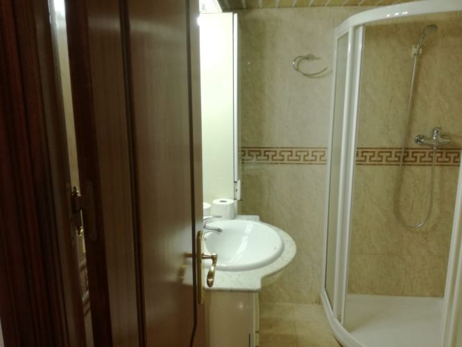 Precioso piso en Valdeolleros con terraza