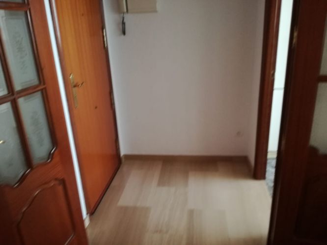 Precioso piso en Valdeolleros con terraza