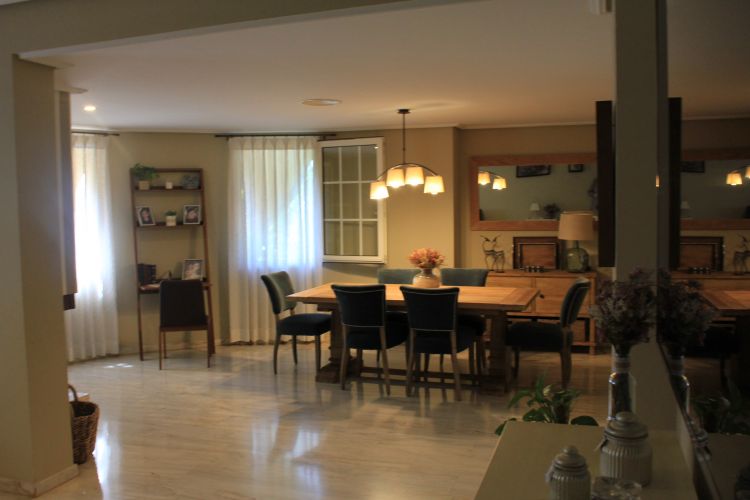 MARAVILLOSO CHALET EN EL BRILLANTE