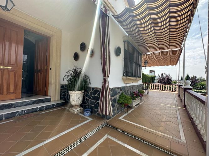 Magnífico Chalet en Brillante