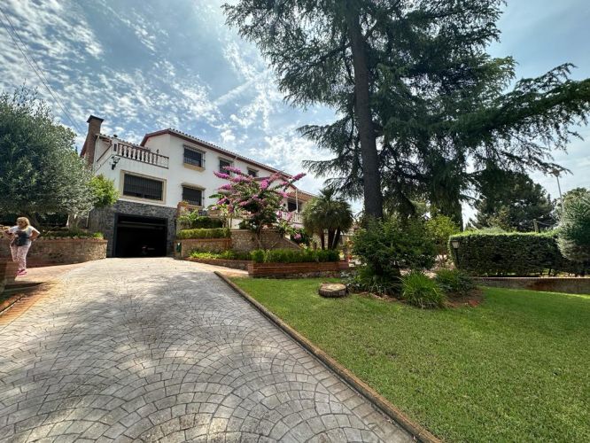 Magnífico Chalet en Brillante