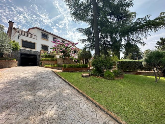 Magnífico Chalet en Brillante