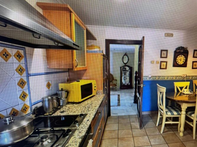 ESPECTACULAR CHALET EN ZONA BRILLANTE