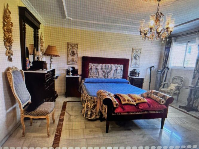 ESPECTACULAR CHALET EN ZONA BRILLANTE