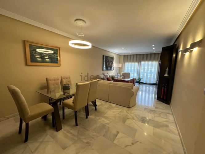 ESTUPENDO PISO EN VENTA ZONA COLÓN
