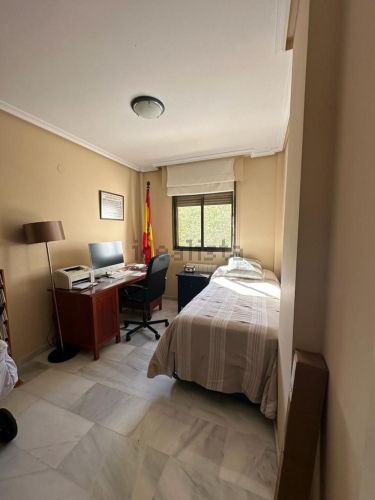 ESTUPENDO PISO EN VENTA ZONA COLÓN