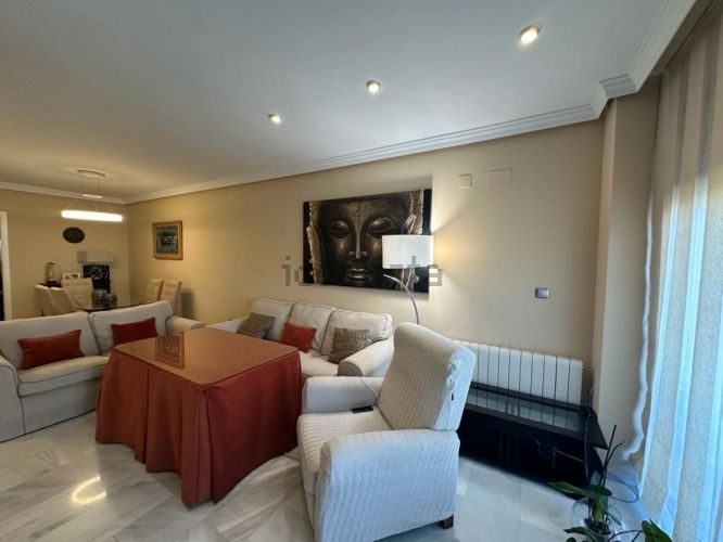 ESTUPENDO PISO EN VENTA ZONA COLÓN