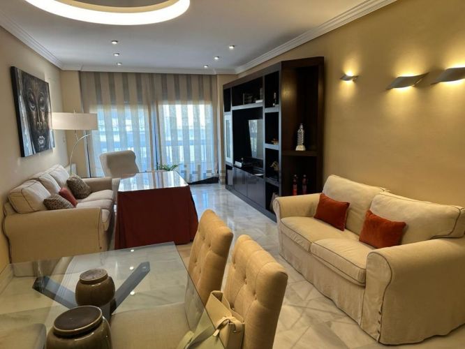 ESTUPENDO PISO EN VENTA ZONA COLÓN