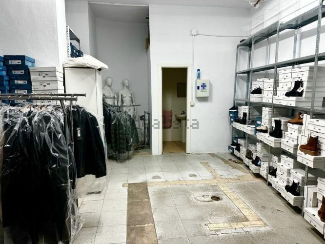 ALQUILER DE MAGNÍFICO LOCAL  EN ZONA CENTRO
