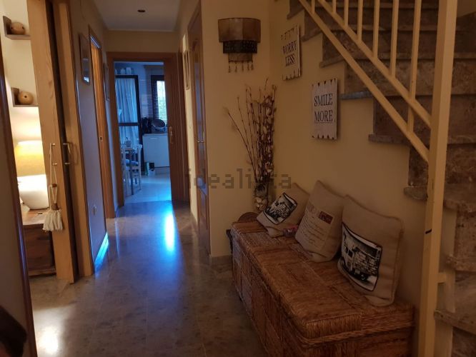 CHALET ADOSADO EN VENTA EN NARANJO- MIRABUENO