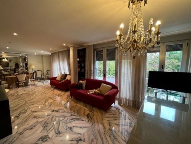 MAGNÍFICO PISO EN VENTA EN ZONA CENTRO.