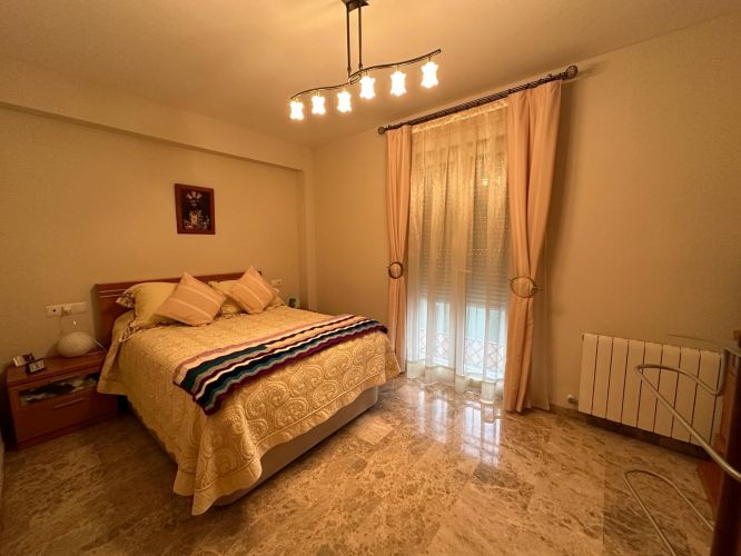 MAGNÍFICA VIVIENDA EN RESIDENCIAL CON PISCINA EN ALCOLEA