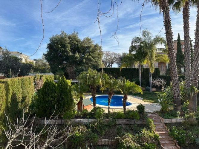 FANTÁSTICA CASA EN VENTA EN ALCOLEA.