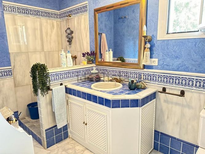 FANTÁSTICA CASA EN VENTA EN ALCOLEA.