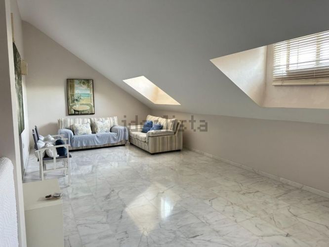 FANTÁSTICA CASA EN VENTA EN ALCOLEA.