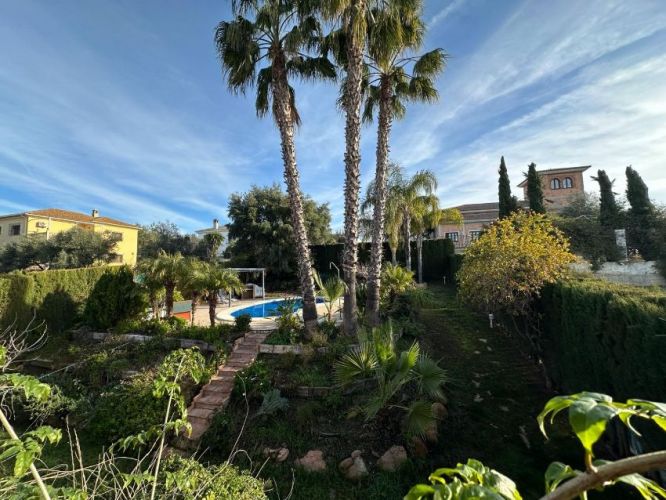 FANTÁSTICA CASA EN VENTA EN ALCOLEA.